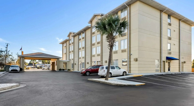Comfort Inn & Suites Panama City Mall, Réserver Hôtel Panama City Beach Panhandle Florida