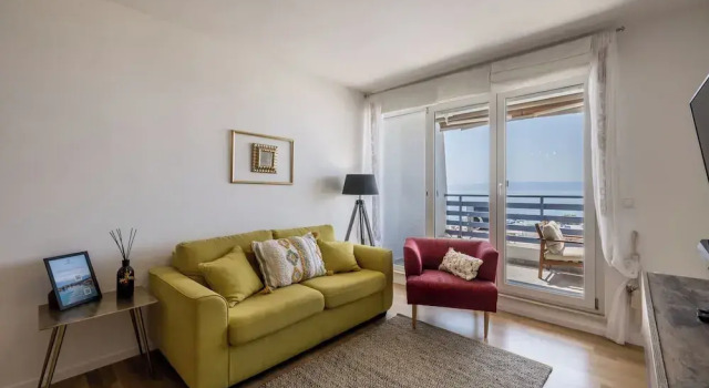 Апартаменты Deluxe Beachaholic M&G, Luxury Seaside Suites On Znjan