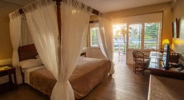Люкс c 1 комнатой с балконом Plantation Bay a Real Resort with a Real Spa