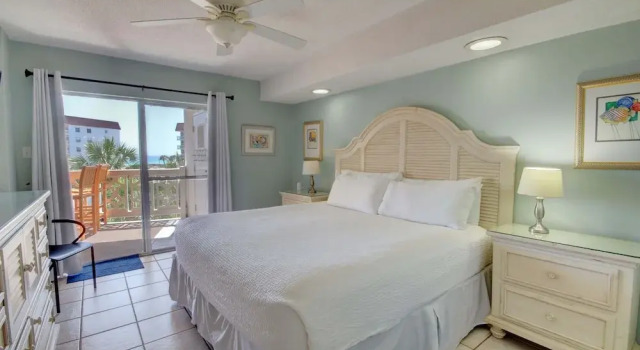 Номер Standard 144 El Matador 1 Bedroom Condo by RedAwning