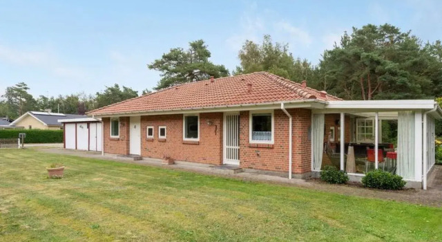 "Maksimilian" - 1.5km from the sea in NE Jutland, Rezerwuj Hotel Laeso Island Dania
