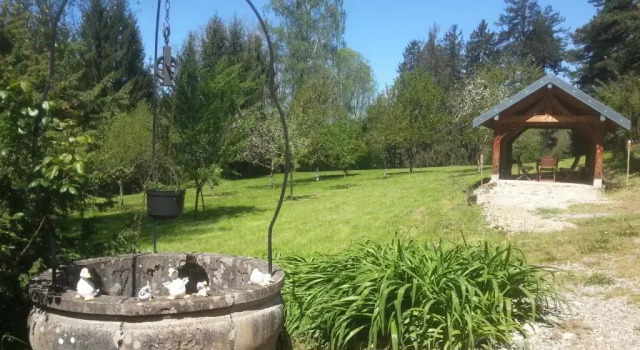 Коттедж Gîte du château de Feschaux, Jura