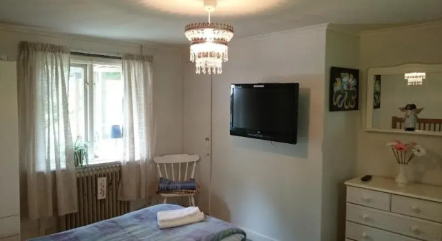 Huset mitt i byn, Rezerwuj Hotel Lekeryd 