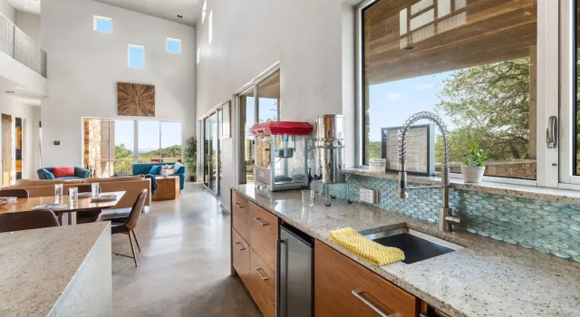 Luxury 4BR Hilltop Retreat With Scenic Views, Prenota Hotel Dripping Springs Texas Wine Country
