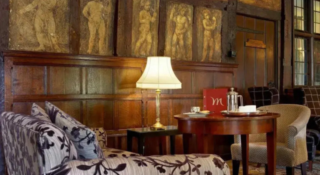 Mercure Farnham Bush Hotel