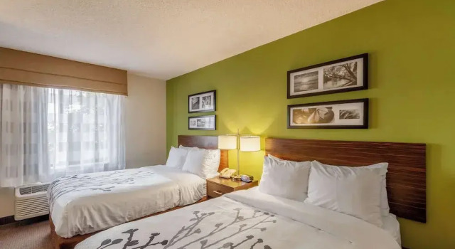 Люкс Sleep Inn & Suites Harrisonburg on University
