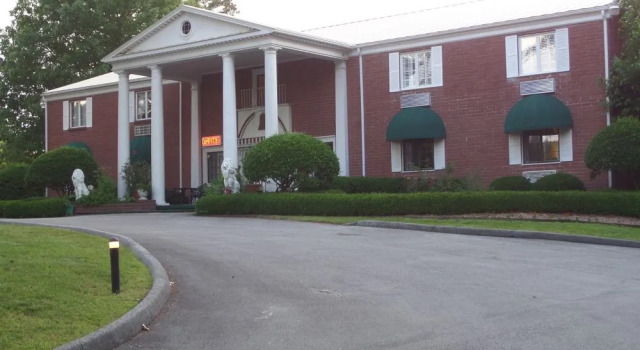 Colonial Inn, Забронировать Отель Юрика-Спрингс Northwest Arkansas