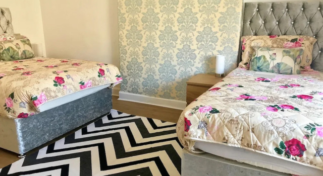 Stunning 3-bed Apartment in Edinburgh, Prenota Appartamento Hotel a Midlothian con parcheggio, Parcheggio
