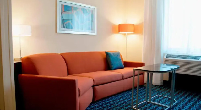 Студия Fairfield Inn & Suites by Marriott Des Moines Urbandale