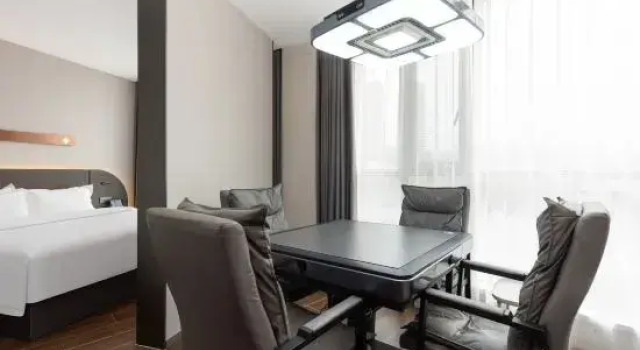 Люкс Deluxe Jinjiang Hotel (Wuhan Jinyinhu Road)