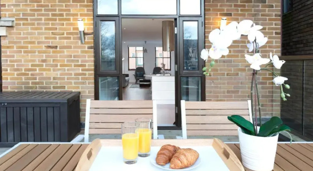Апартаменты Hampden Apartments - The Charles