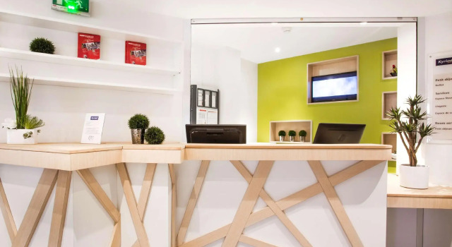 Четырёхместный номер Standard Kyriad Chambéry Centre - Hôtel et Résidence