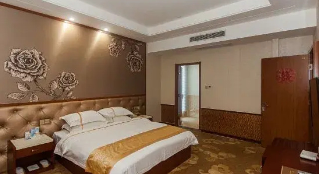 Люкс Business Huaiyuan Hualun Hotel