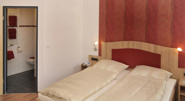 Hotel Rappen Rothenburg ob der Tauber, Забронировать Отель Отели Ротенбург-об-дер-Таубер с бассейном, рядом с Городской сад, Бассейн