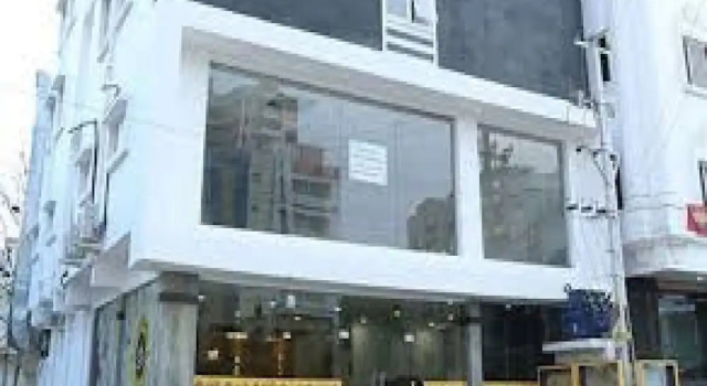Room-economy Ac Room Near Inorbit Mall M