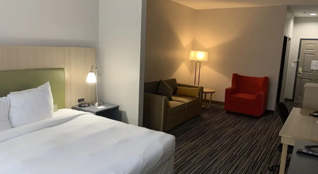 Двухместный люкс Country Inn & Suites by Radisson, Chicago OHare South, IL