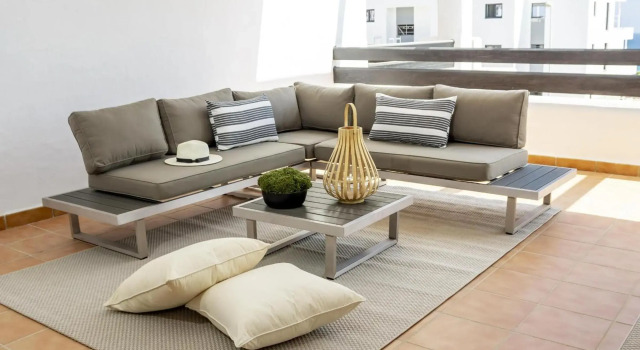 Dja- Modern 2 Bedroom Apartment Close to Beach
