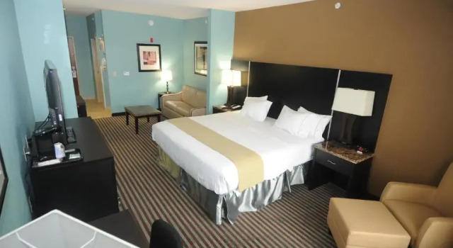 Люкс Holiday Inn Express Somerset by IHG