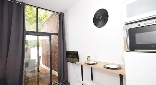 HYPER CENTRE VALENCIENNES - WIFI - TERRASSE - TRAMWAY - leRelaisdOdile2, Đặt Khách sạn Khách sạn ở Vicq bao gồm bữa sáng, Bữa sáng
