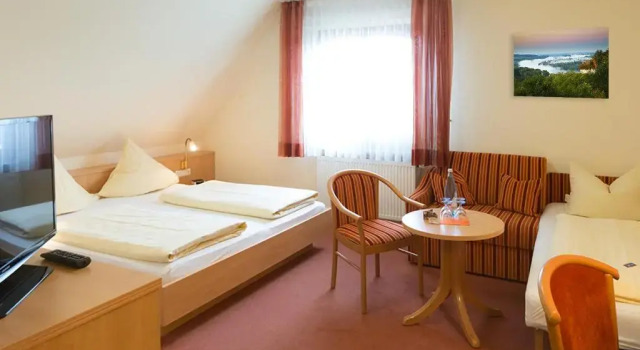 Четырёхместный номер Comfort Hotel - Landgasthof Rebstock