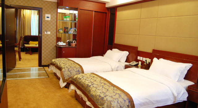 Chuanlong Hotel