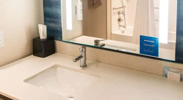 Четырёхместный номер Standard Hilton Garden Inn Mattoon, IL