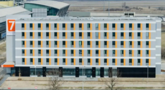 Campanile Leipzig Halle Airport, Rezervovat Hotel Hotely v Sasko se snídaní, Snídaně
