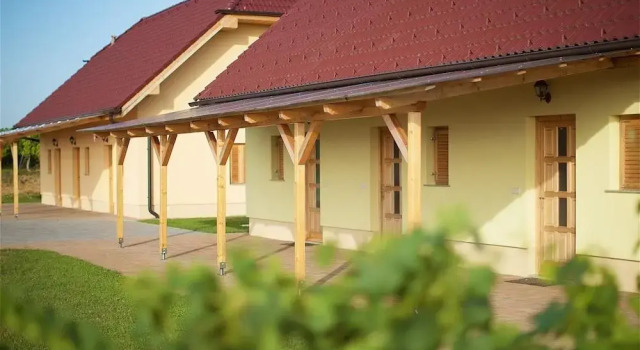 Tourist Farm Rooms Lovrec, Book Farm Stay Destrnik Podravje