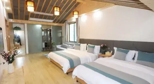 Люкс Deluxe Tianmu Lake Tourism Resort Lakeside Xiaoyuan Homestay