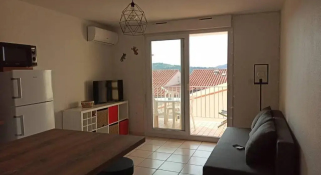 Appartement F2 proche des criques et thalasso