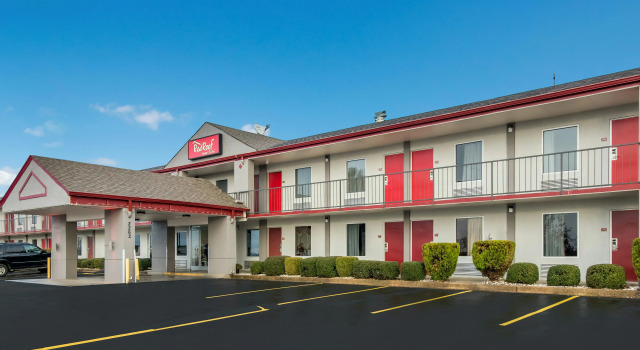 Red Roof Inn & Suites Jackson, TN, Prenota Hotel Jackson Tennessee