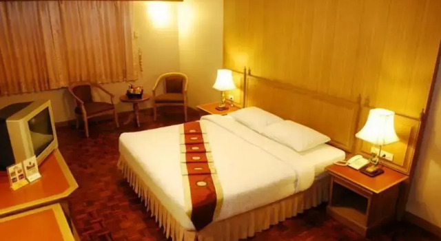 Номер Superior Silom Village Inn