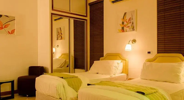 Kudahuvadhoo Inn, Prenota Hotel Kudahuvadhoo Dhaalu Atoll