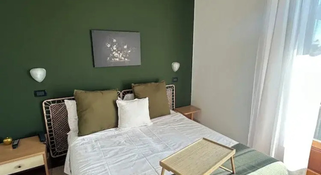 Трёхместный номер Classic с балконом и с видом на горы Hotel La Riviera