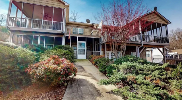 Апартаменты Boat Dock: Lake-view Retreat 5 Mi to Dtwn Clemson