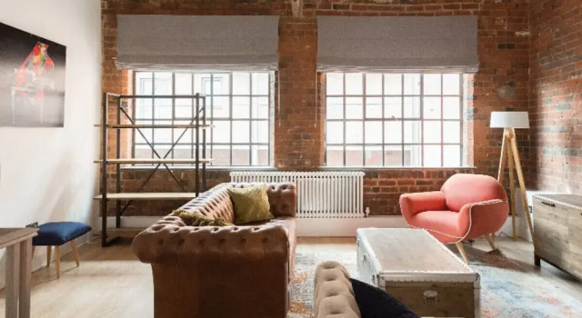 The Warehouse Loft - Trendy Converted Warehouse 3BDR, Book Hotel Hoteller i Birmingham med parkering, nær Shakespeare Express, Parkering