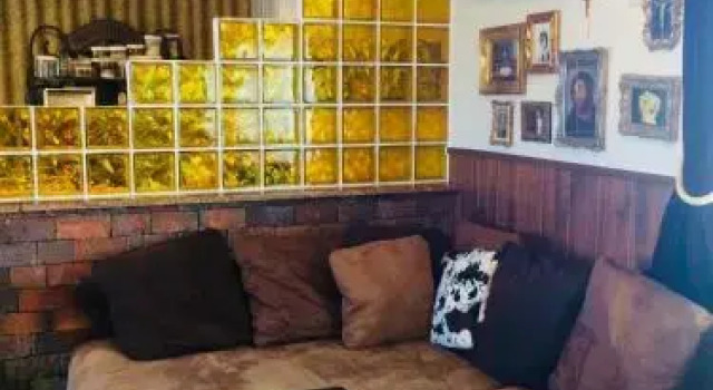 C R inn, Prenota Hotel Uruma 