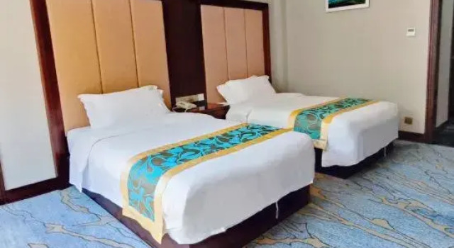 Люкс Deluxe Shangrao Lingshan Holiday Hotel (Lingshan Cableway Branch)