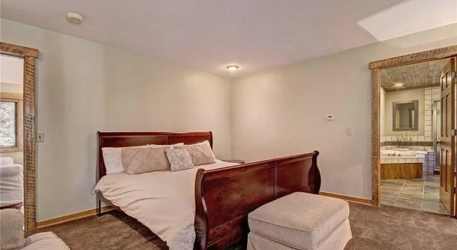 4033 Ski Hill Rd (Private Home with Hot Tub), Varaa Hotelli Breckenridge Vail Ski