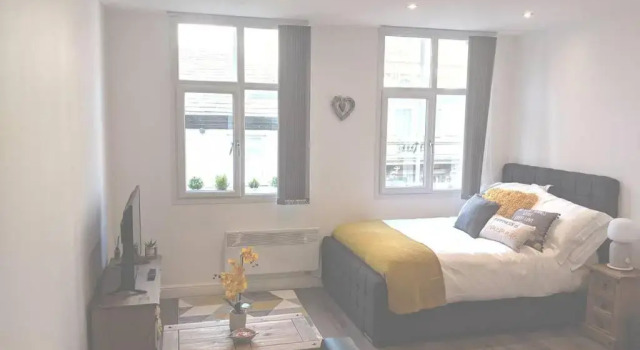 NEW APARTMENT - Offline Bookings on 079-504-13594, Varaa Huoneisto Asunnot kohteessa Merseyside, Huoneisto
