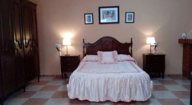 House With 4 Bedrooms in Siles, Jaen District, With Furnished Terrace, Book Hotel 3-stjernede hoteller i Siles, 3*