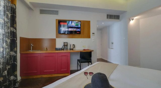 AthiNN Residence