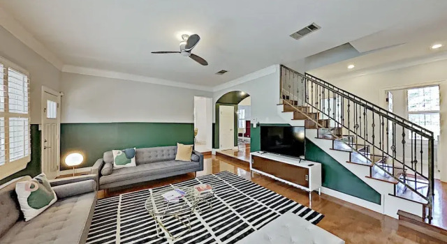 1111eriv 4 Bedroom Home, Забронировать Гостевой дом Гостевые дома Остина, Гостевой дом