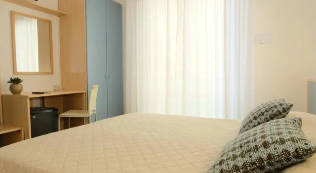 Трёхместный номер Standard с частичным видом на море Hotel Orizzonte