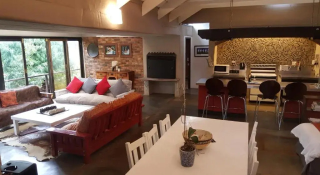 Апартаменты с 2 комнатами Hornbill House Self Catering Accommodation