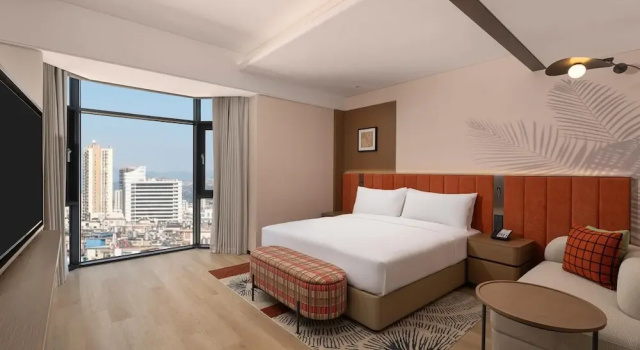 Номер Premium Hilton Garden Inn Dali Erhai Park