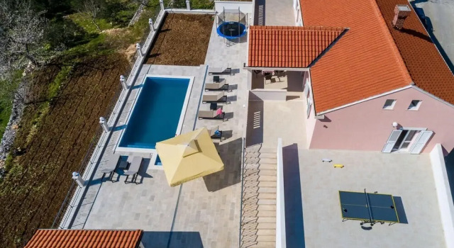 Villa Dragi - Three Bedroom Villa With Swimming Pool Terrace and Sea View ID Direct Booker 10228
