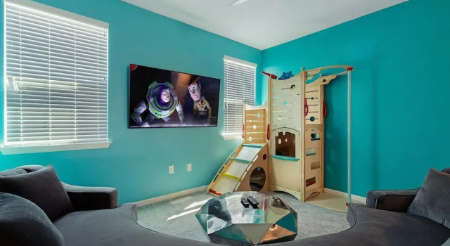 Sr022v: 8 Bed, Avengers, Princesses, Ping Pong, Shuffle Board