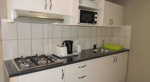 Коттедж с 2 комнатами с балконом и с красивым видом из окна Cango Retreat