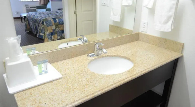 Run of House Sterling Inn and Suites at Reliant and Medical Center Houston